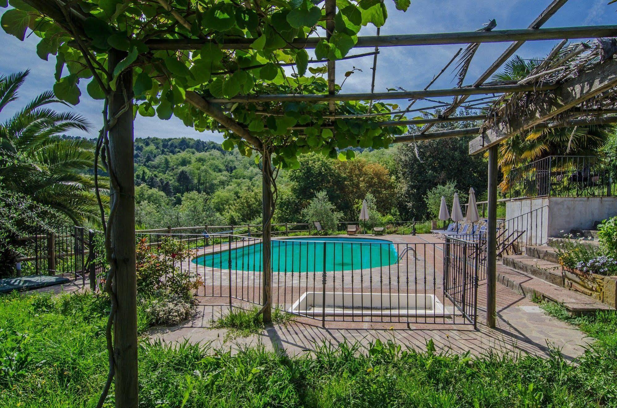 Podere"Sulle Soglie Del Bosco" Appartament And Rooms Pescia Exterior photo